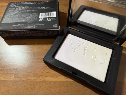 ライトリフレクティング プリズマティックパウダー/NARS/プレストパウダーを使ったクチコミ（2枚目）